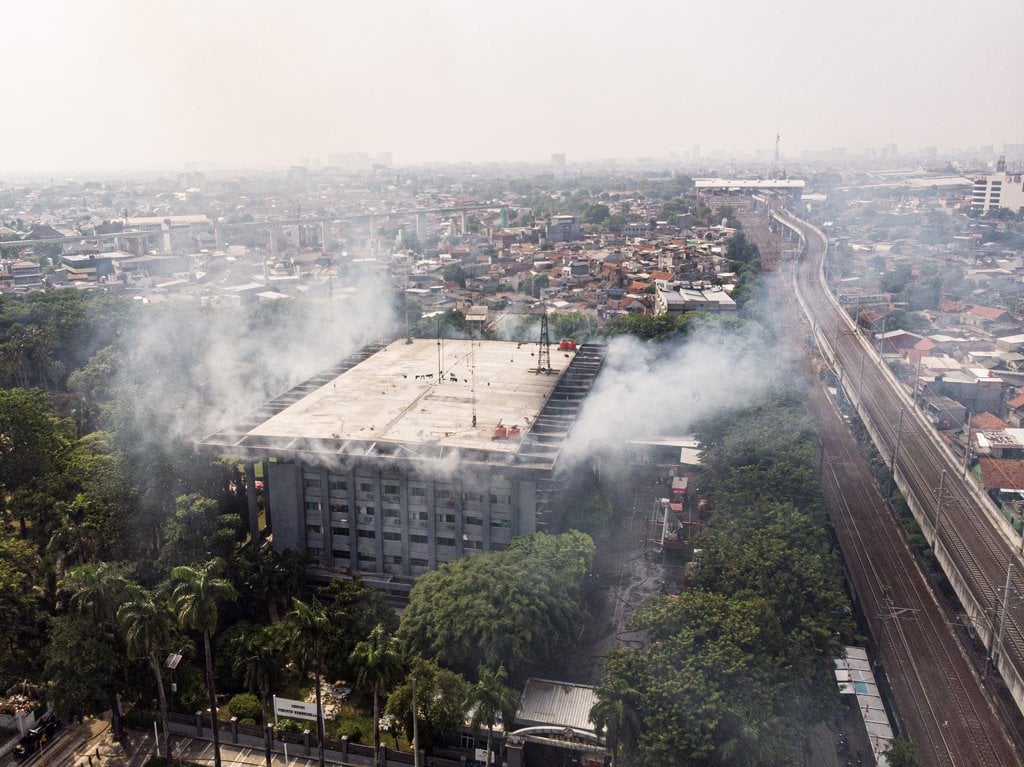 gedung-bakamla-terbakar,-termasuk-kantor-komnas-perempuan