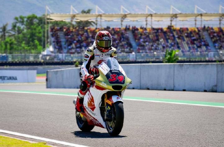 mario-aji-kecelekaan-di-sesi-latihan-terakhir-moto2-mandalika-2024