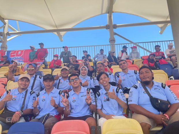 konsumen,-bengkel-federal-oil-nonton-langsung-motogp-mandalika-2024-dan-ketemu-marquez