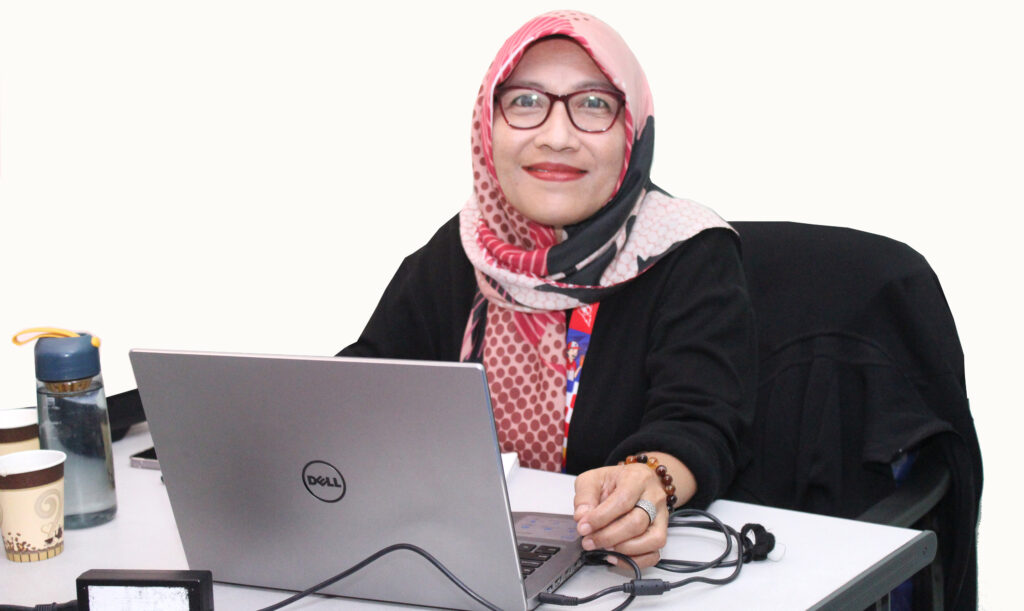 kenangan-linda-kesumawaty-jadi-karyawan-baru-jne-saat-krisis-moneter-1997