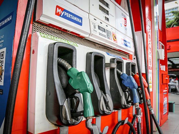 kabar-menyenangkan-di-awal-oktober-2024,-harga-bbm-pertamina-turun-jauh!