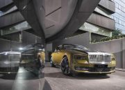Pengembangan Cat Mobil Rolls-Royce Spectre Lunaflair Butuh Waktu Setahun