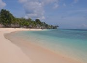 13 Pantai Pasir Putih di Indonesia yang Wajib Masuk Daftar Kunjungan