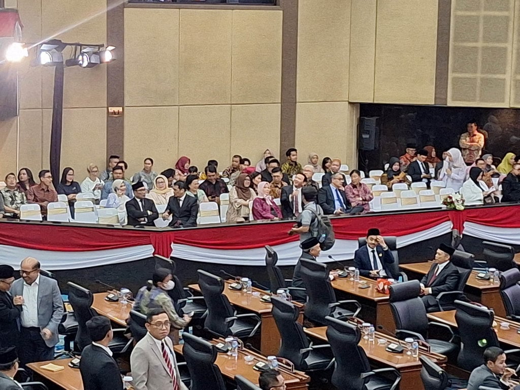ahok-hingga-rk-hadiri-pengucapan-sumpah-pimpinan-dprd-dki