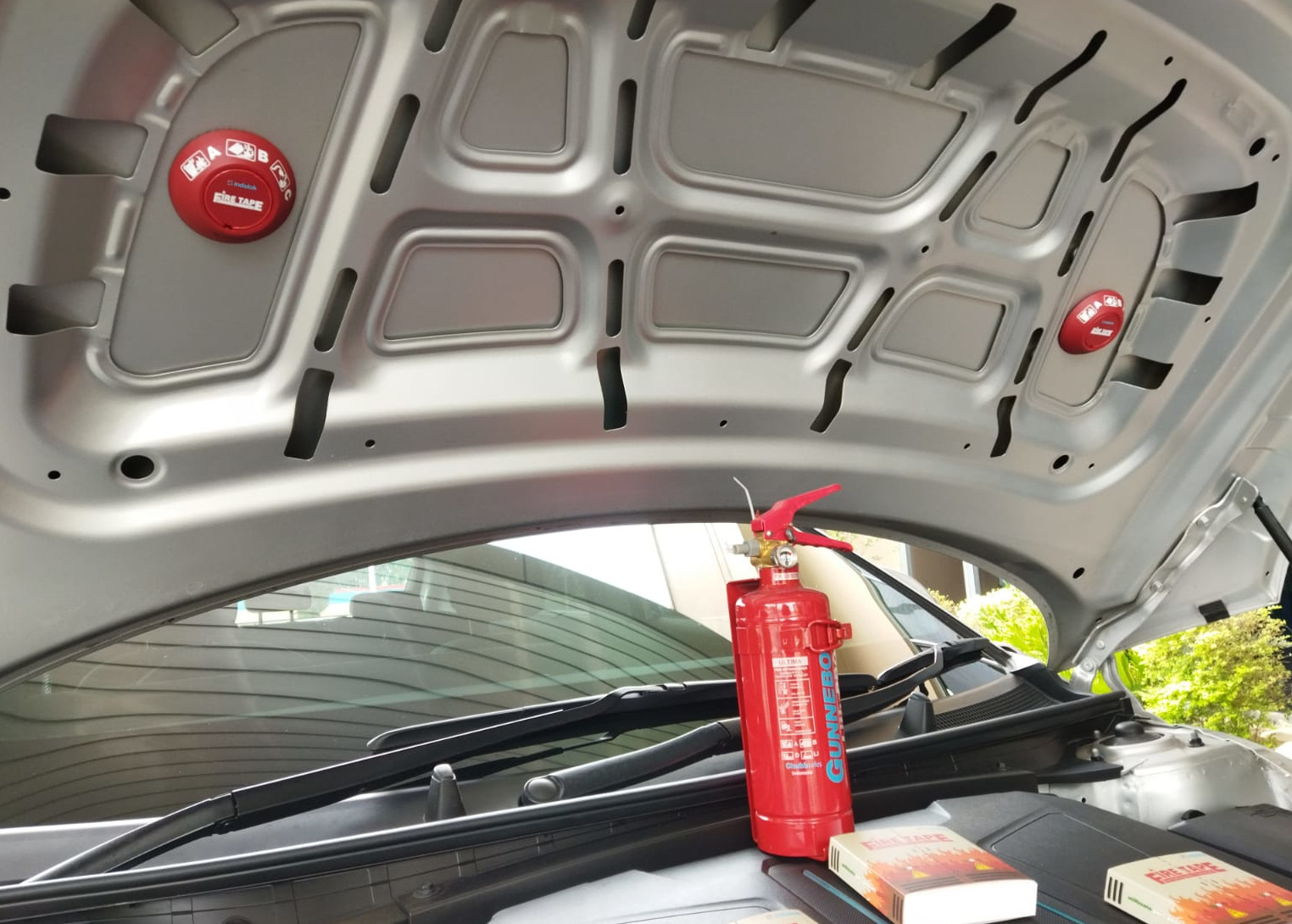 tips-mudah-pasang-fire-tape-cegah-titik-api-dari-balik-bonnet