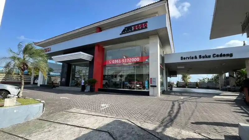 menilik-salah-satu-cabang-dealer-toyota-di-pulau-dewata