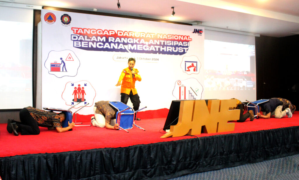 gandeng-bpbd,-jne-edukasi-karyawan-untuk-mitigasi-bencana-sejak-dini