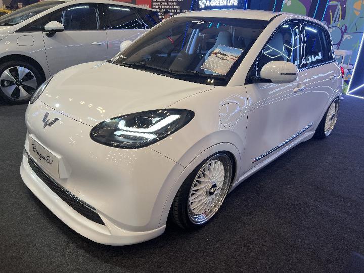 wuling-bawa-binguoev-dan-alvez-modifikasi-di-imx-2024