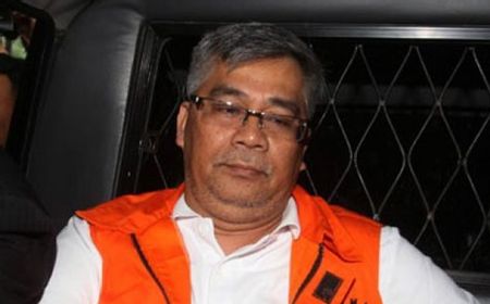 presiden-sby-berhentikan-akil-mochtar-dari-jabatan-ketua-mk-dalam-memori-hari-ini,-5-oktober-2013