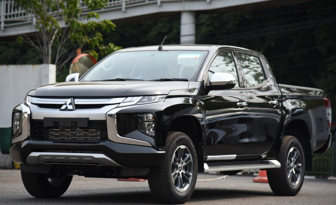 segini-jumlah-mitsubishi-triton-lama-yang-tersisa-di-indonesia