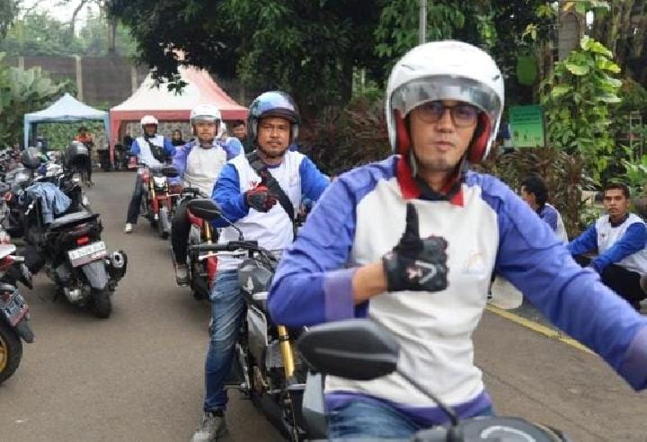tekan-angka-kecelakaan,-ahm-gelar-safety-riding-di-3-lokasi