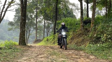review-royal-enfield-himalayan-450:-tenaga-makin-gede,-cocok-buat-pemula?