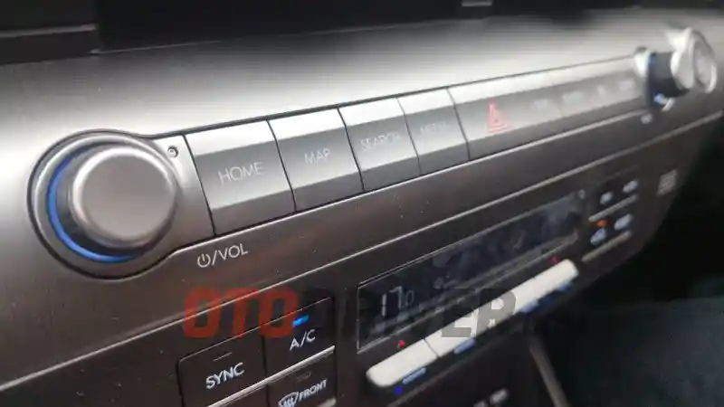 hyundai-all-new-kona-electric-tetap-gunakan-tombol-fisik.-ini-alasannya