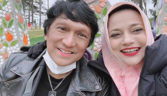 cinta-abadi-ikang-fawzi,-masih-mendalam-hingga-maut-memisahkan