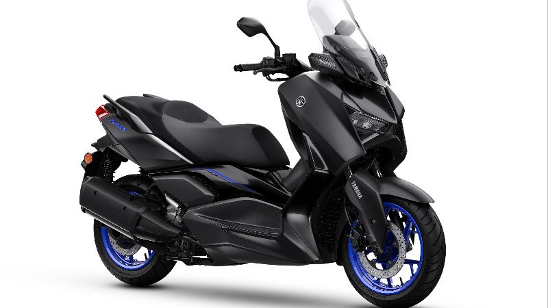 yamaha-xmax-2025-punya-warna-dan-grafis-baru